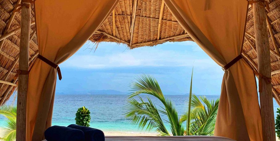 Le pirate private island labuan bajo