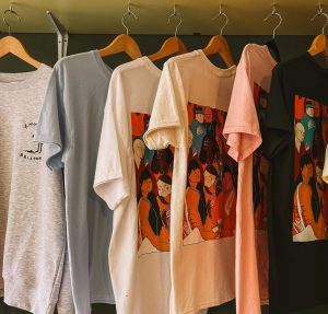 https://unsplash.com/photos/a-bunch-of-shirts-hanging-on-a-rack-TOZl8YAsS-g?utm_content=creditShareLink&utm_medium=referral&utm_source=unsplash