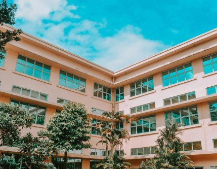 gedung sekolah Metode Belajar Cepat Newtonsix